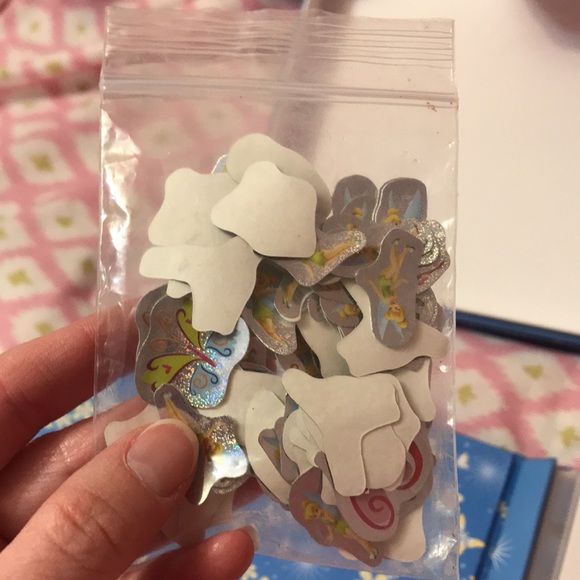 NIB Tinkerbell Scrapbook - Picture 4 of 7